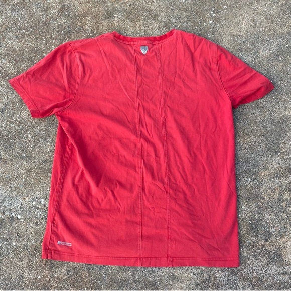 Puma Scuderia Ferrari Mens L Big Shield T-shirt Red Formula 1 Racing Italian - Picture 8 of 9